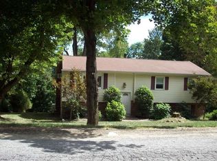 1478 Ivy Rd, Mohegan Lake, NY 10547