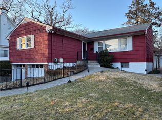 11 Muir Place, New Rochelle, NY 10801