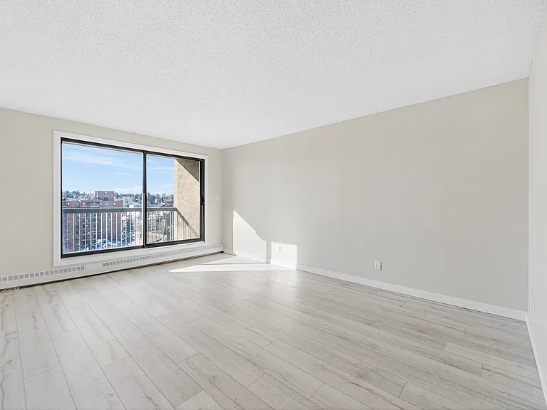 924 14th Ave SW #908 — Photo 8