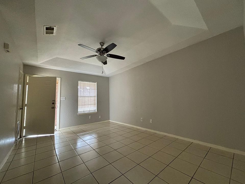 1st image of 2500 N 31st Ln #2