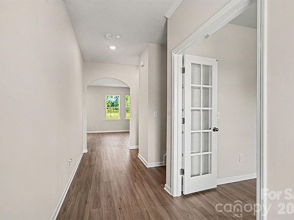 4th image of 15119 Moulin Court Dr