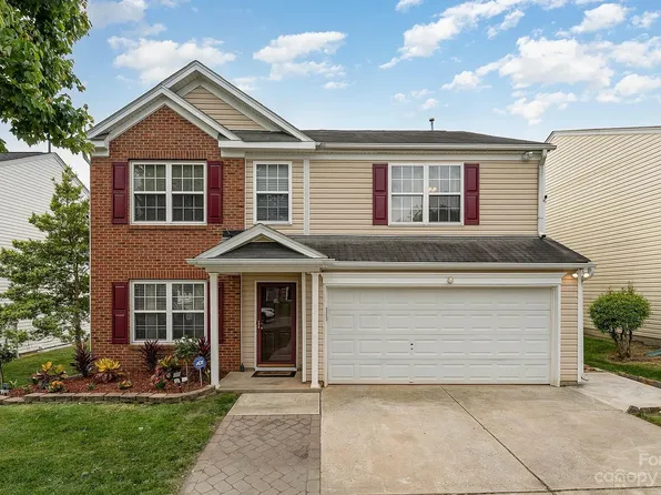 10510 Plantain Ct, Charlotte, NC 28213