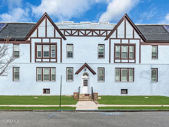2nd image of 922 4th Ave #2B