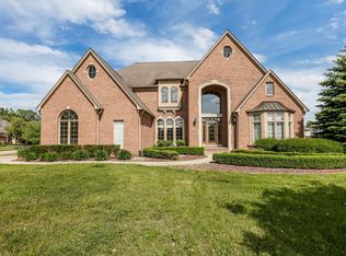 54322 Carrington Dr, Shelby Township, MI