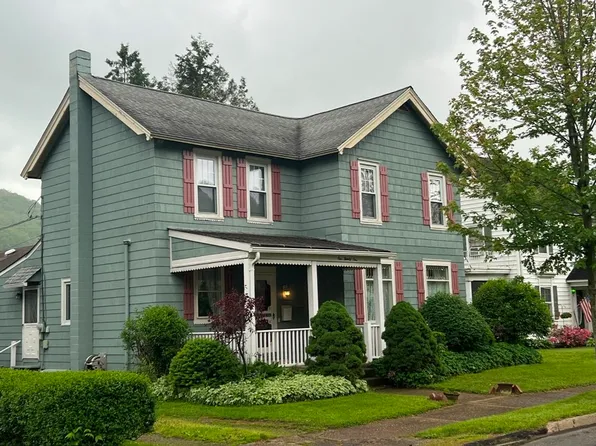 121 W 5th St, Emporium, PA 15834