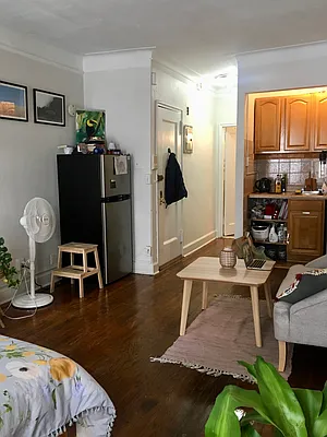 Rented by Avi Nash Associates | media 8
