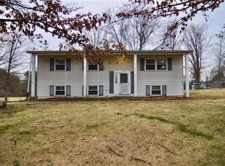 934 Cotswold Dr, Akron, OH 44321