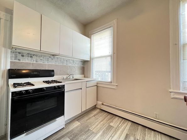 148 Broadway #1L