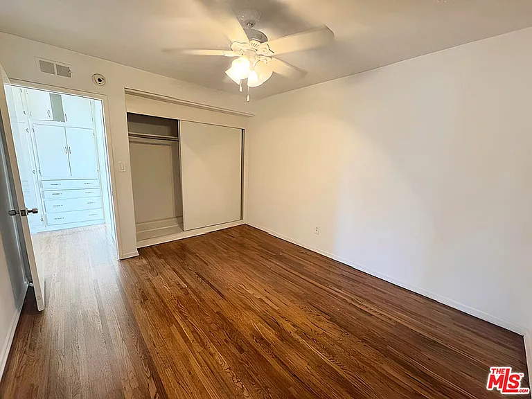 470 S Mariposa Ave #16 — Photo 8