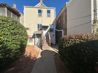 2143 W Huron St #GARDN, Chicago, IL 60612