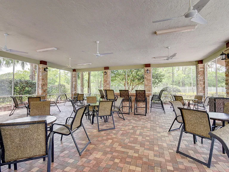 6172 Oak Bluff Way — Photo 17