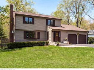 45 Woodruff Rd, Farmington, CT 06032