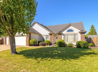 857 Corvette Ln, Eugene, OR 97404