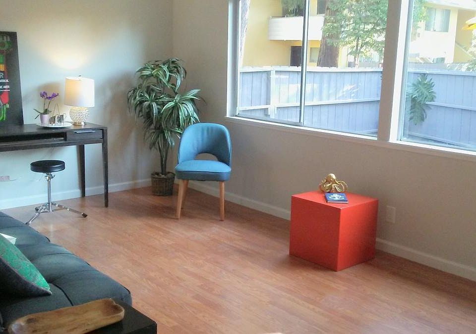 1st image of 142 W Dana St #148C