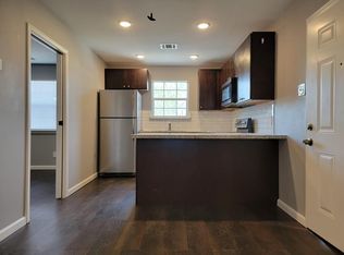 1723 Alta Vista St #C, Houston, TX 77023