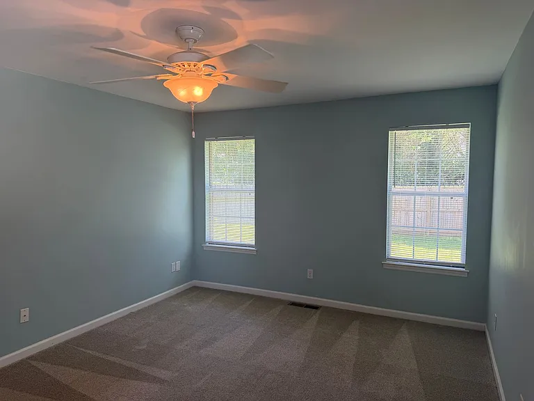 8900 Fox Glen Dr — Photo 23