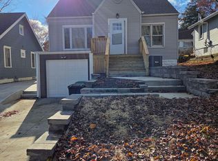 5529 Pine St, Omaha, NE 68106