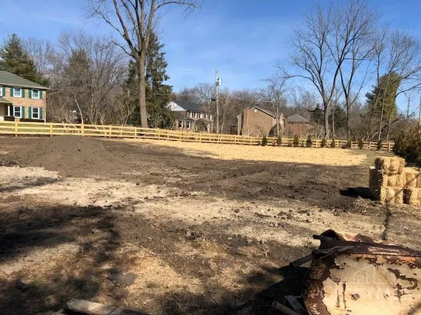 9561 Loveland Madeira Rd, Loveland, OH 45140