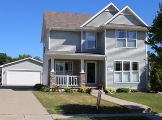 2826 SW Reunion Dr, Ankeny, IA 50023