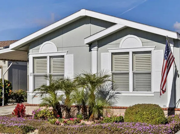17 Chaucer Ln #17, Ventura, CA 93003