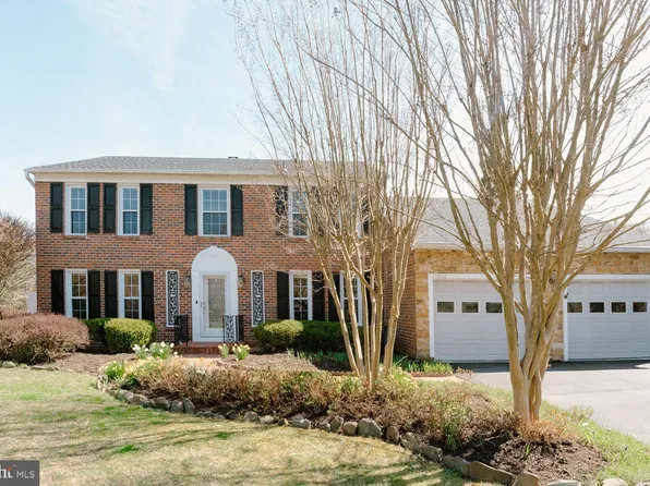 10602 Daysailer Dr, Fairfax Station, VA 22039
