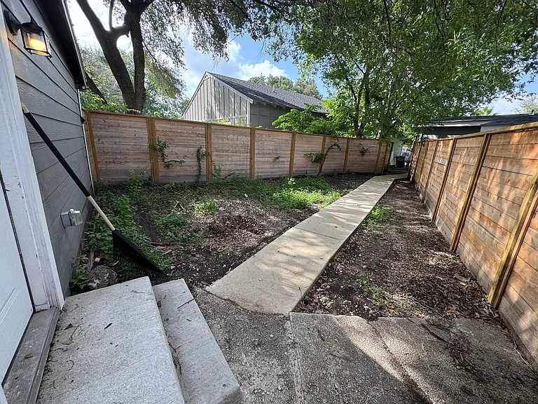 127 Loy Dr — Photo 17