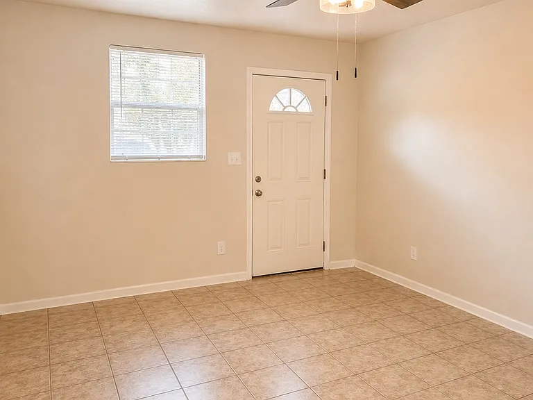 7178 Conant Ave — Photo 2