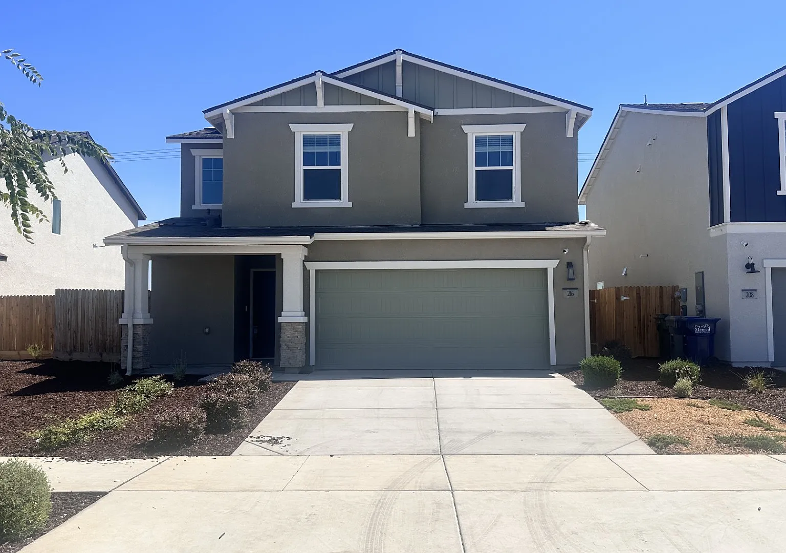 4 bed, 1775 sqft, $700 — Photo 1