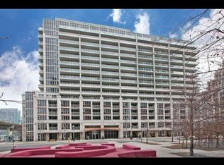 35 Bastion St #1610, Toronto, ON M5V0C2