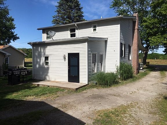 5th image of 701 Capital Ave