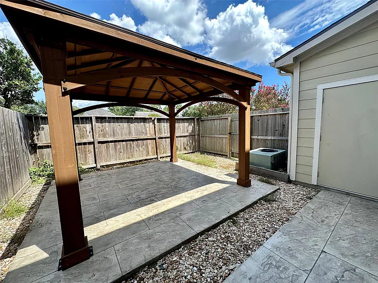 16130 Limestone Lake Dr — Photo 10