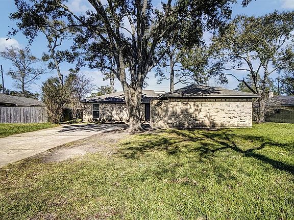 2nd image of 206 S Diamondhead Blvd