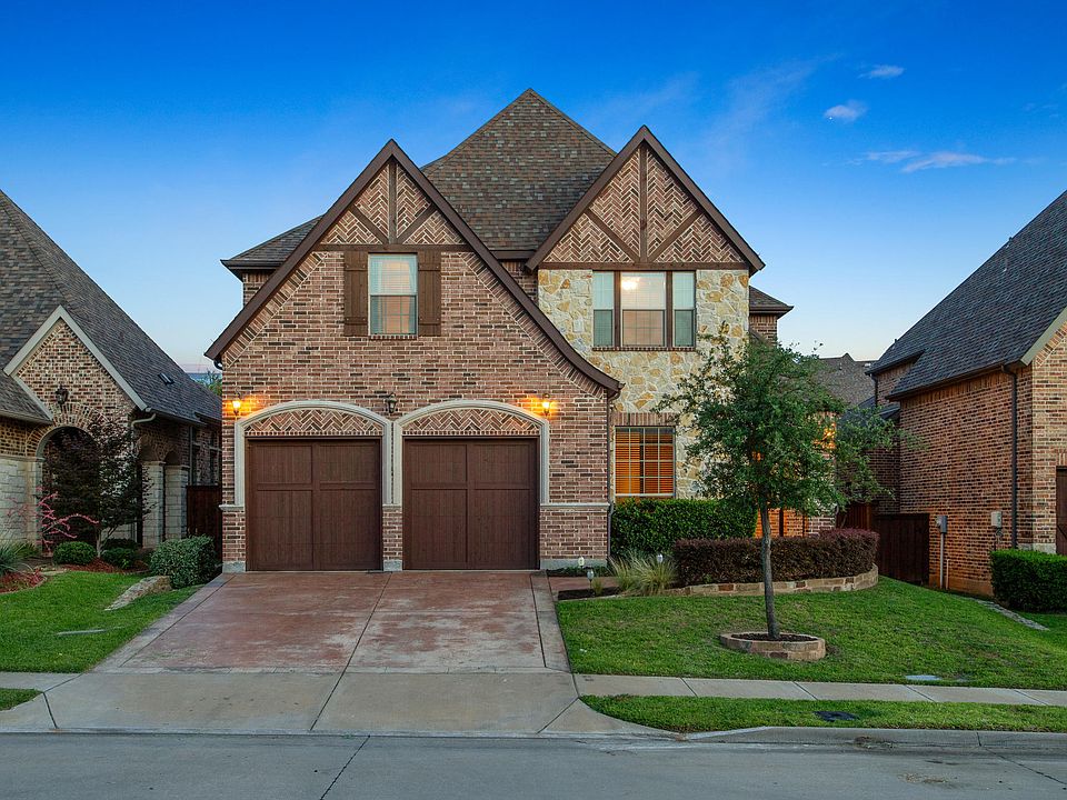 1st image of 2118 N Hill Dr