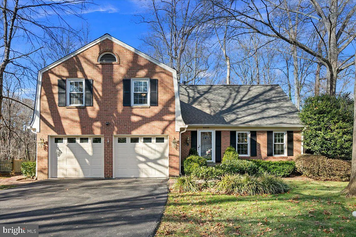 4302 Adrienne Dr photo 1