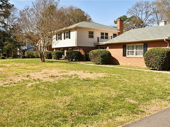 2nd image of 1612 Littleton Blvd