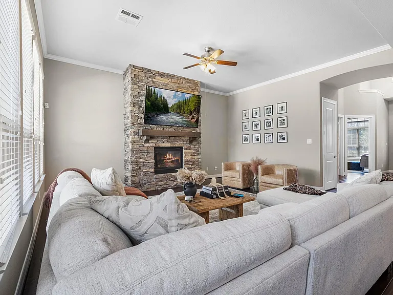 24910 Meadowthorn Crest Ln — Photo 18