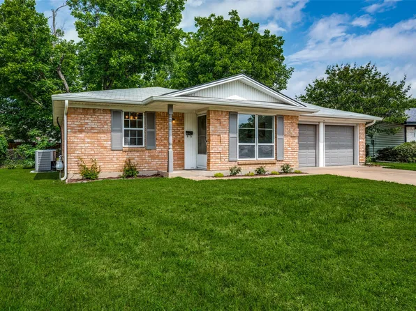 305 Vivion St, Irving, TX 75060