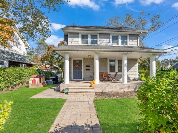 95 Grove Street, Lynbrook, NY 11563