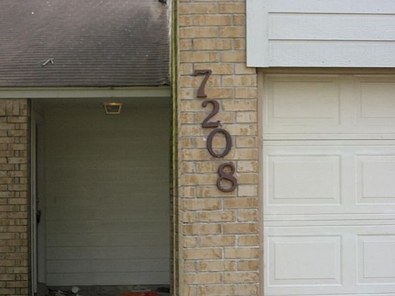 3rd image of 7208 Village Lake Dr