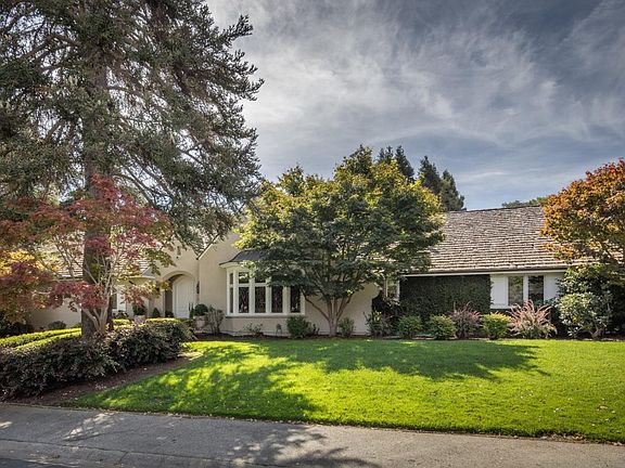 2nd image of 265 Sierra Dr