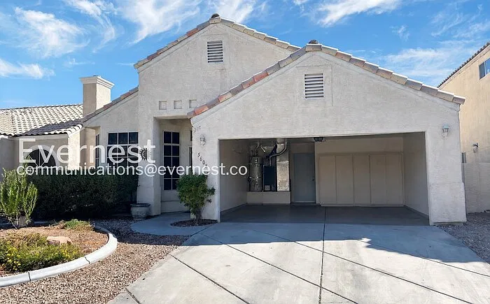 3 bed, 2.0 bath, 1437 sqft, $1,925 — Photo 1