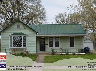 728 Lord St, Osage City, KS 66523