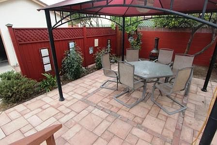 covered Patio & Fountains