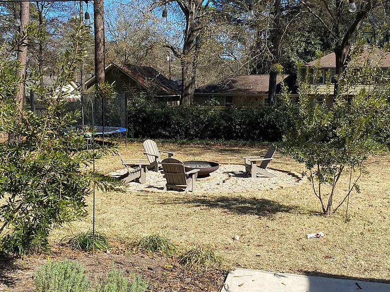 8318 Yale Dr — Photo 37