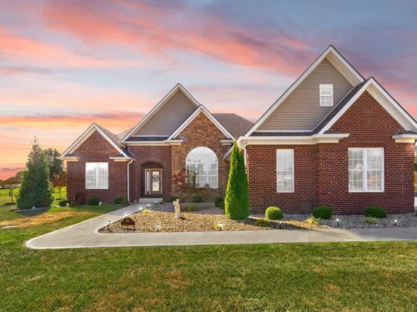 301 Saint Andrews Ct, Mount Sterling, KY 40353