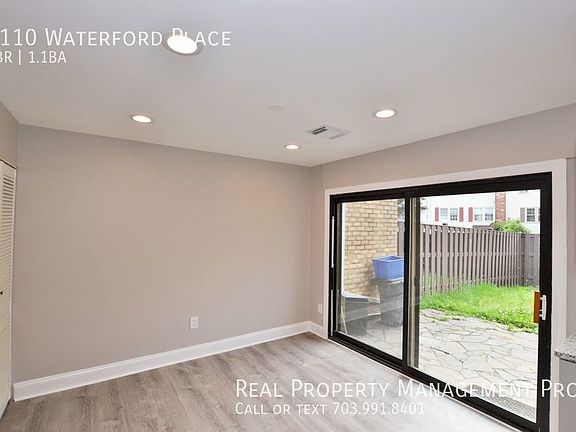 5th image of 1110 Waterford Pl