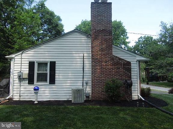 4th image of 622 Highland Dr