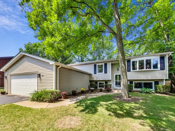 24 Sheehan Dr, Lake Villa, IL 60046