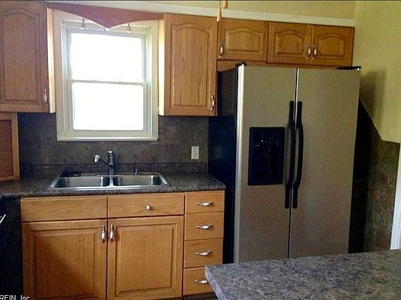 3rd image of 3563 Seay Ave