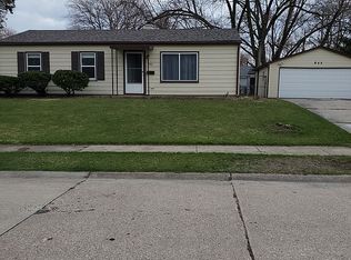 942 33rd Ave, East Moline, IL 61244